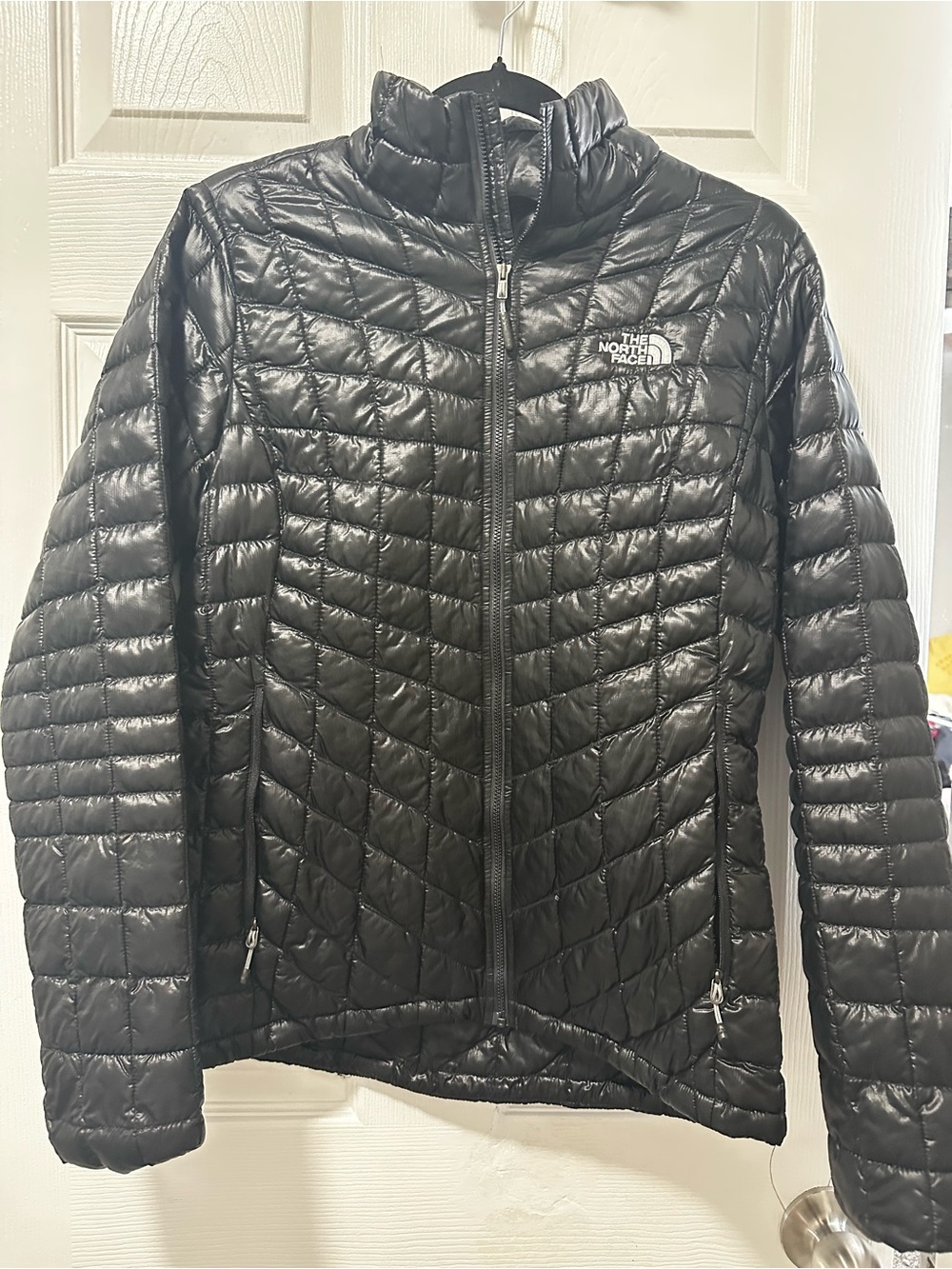 The North Face Women's Black Quilted Packable Puffer Jacket - Picture 5 of 5